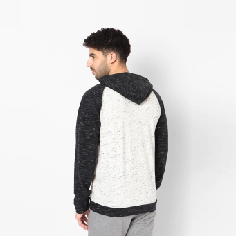 سويت شيرت وهوديز